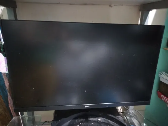 MONITOR 24' DA MARCA LG