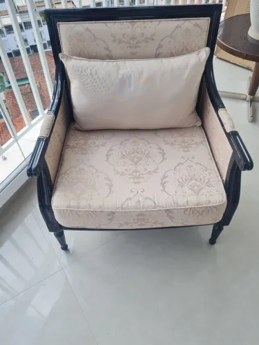 Poltrona de Estilo .Laqueada Preta .100%Madeira .Linda .1599,90