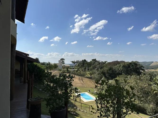 Casa de condomínio à venda no Parque da Fazenda com 295 m² e 6 dormitórios/quartos