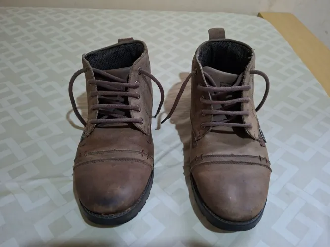 Bota masculina couro legítimo venetto n41 marrom