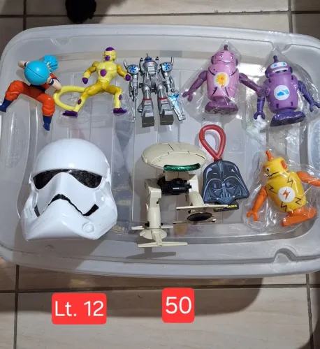 Brinquedos variados lote 12