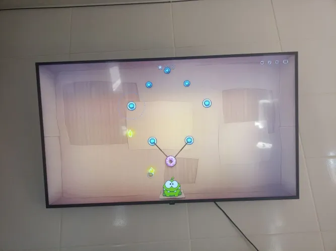 Vendo TV LG 55 polegadas com Alexa e mouse na tela