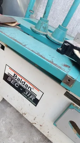 Esquadrejadeira Baldan sec 3ir