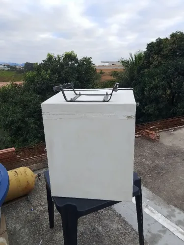 Baú com suporte