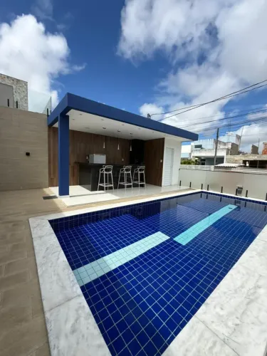 Bela Casa em Condomínio Fechado no Antares