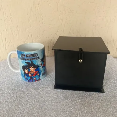 Caneca personalizada + caixa cartonada (resistente)