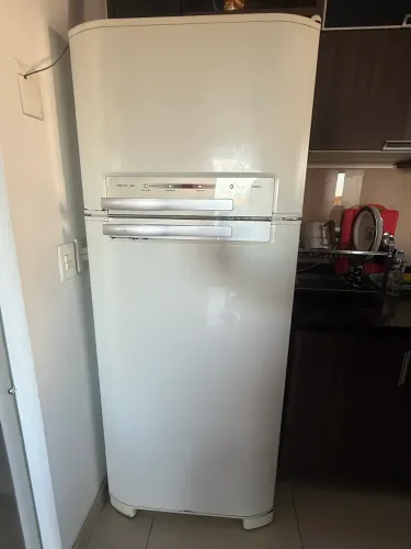 Geladeira Electrolux usada