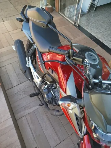 Titan 160