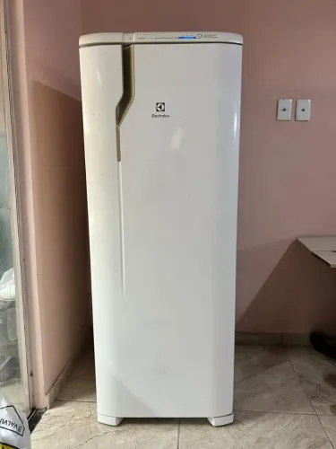 Vendo Geladeira Fros Free Eletrolux