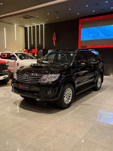 Toyota Hilux SW4 SRV D4-d 4X4 3.0 TDI Dies. AUT 2014