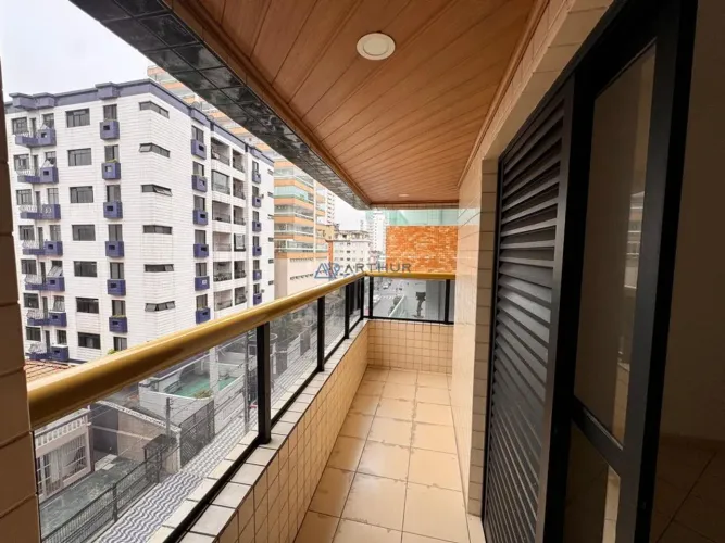 Apartamento à venda em Praia Grande com 02 dormitórios no bairro Boqueirão