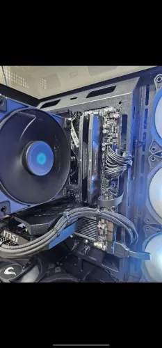 PC Gamer High-End AM5 | RTX 5060 + Ryzen 5 7600X + 32GB DDR5 + NVMe 1TB