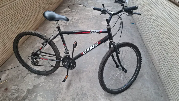 Bicicleta Cairu Flash - Ótimo estado / Ideal para o dia a dia