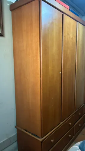 Guarda-roupa madeira maciça 5 portas grande clássico resistente
