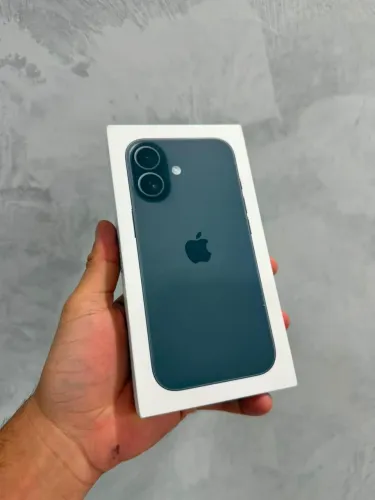 iPhone 17