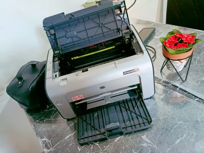 Vendo impressora hp 1006