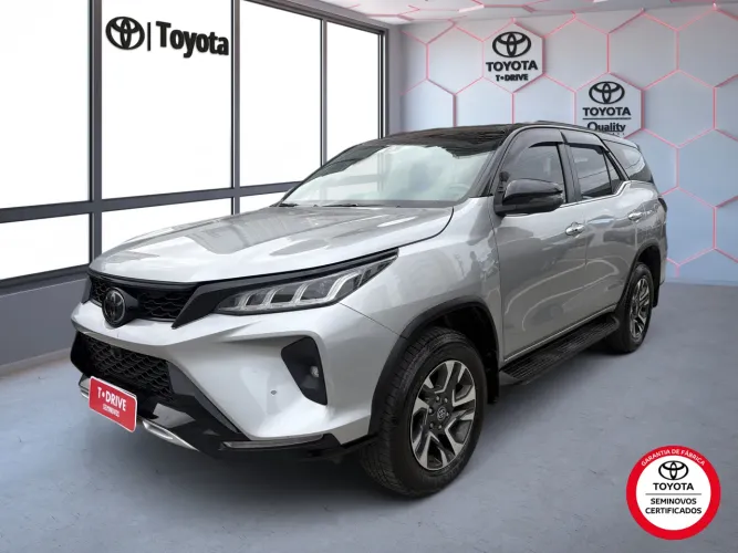 Toyota Hilux SW4 Diamond 2.8 TB 4X4 Die. Aut. 2022