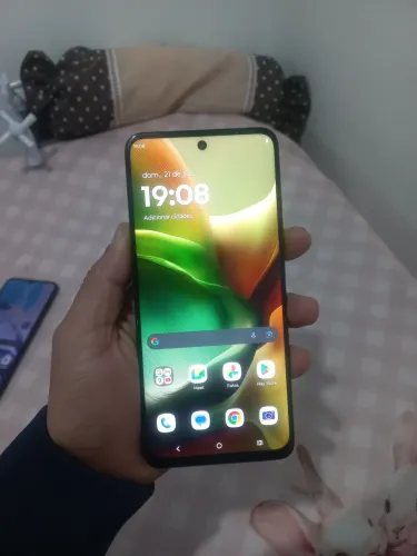 Moto g15 com 12gb de ram e 256 Gb de memória interna
