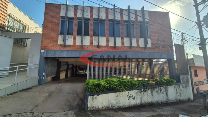 Salão Comercial para aluguel e venda com 728 m² em Vila São João da Boa Vista, Bauru - SP