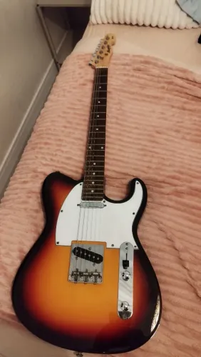Guitarra Memphis Tagima MG52