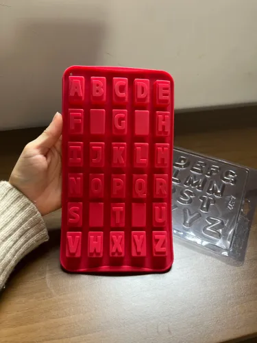Forma de silicone letras + forma acrílico letras