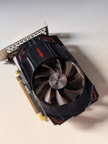 Placa de Vídeo RX 550 2GB GDDR5 AFOX