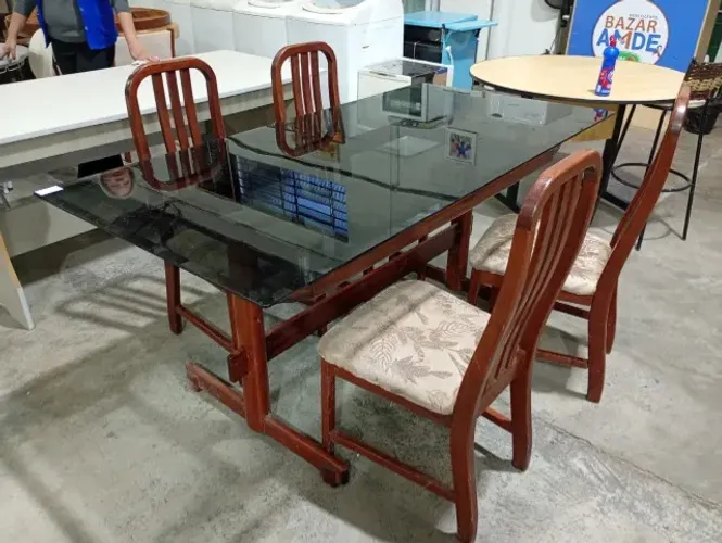MESA C/ 4 CADEIRAS