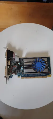 Placa de Vídeo Nvidia GeForce GT 710 - Funcionando Perfeitamente