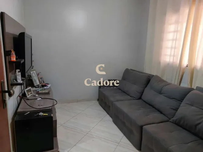 Casa à venda no Luizote 3 com 5/4 sendo 01 suíte e garagem para 5 carros