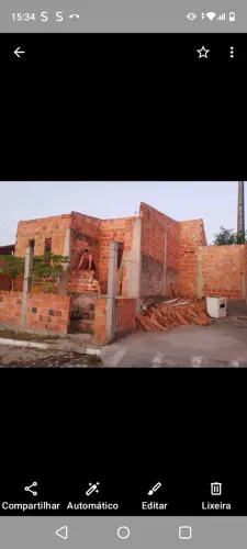 Vendo 1 casa em ponto de madeira 