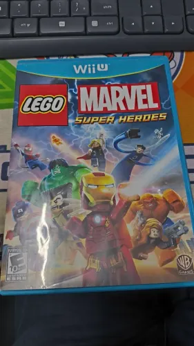 Lego super heroes COM DEFEITO