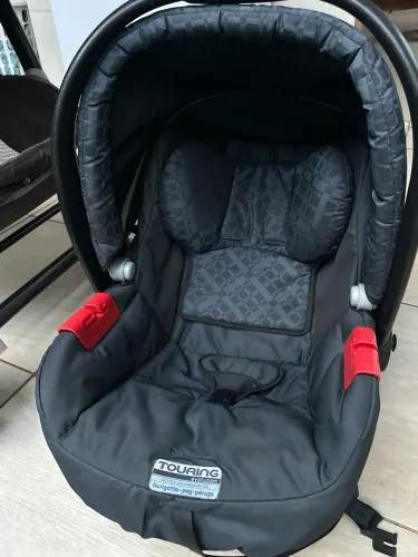 Bebê conforto burigotto com base para carro