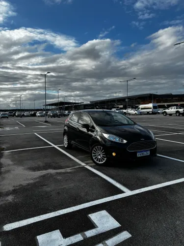 Ford Fiesta Titanium 1.6 16V Flex Mec. 2015