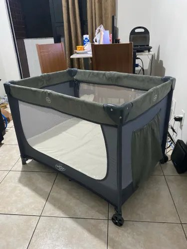 Berço cercado