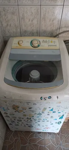 Máquina de lavar roupas