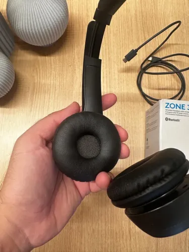 Headset Sem Fio Logitech Zone 300 - Preto com pouco uso