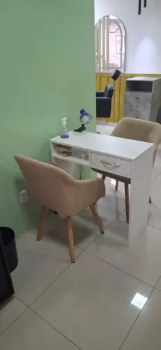 Mesa manicure com gaveta branca
