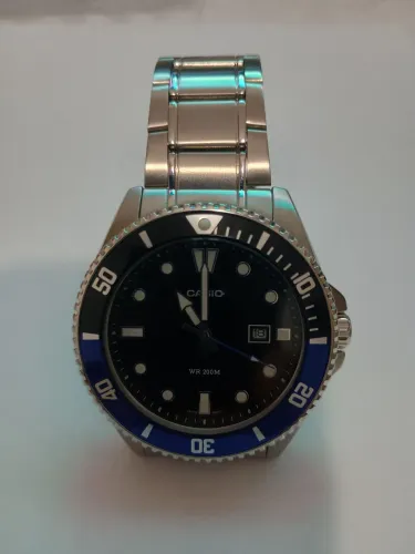 Relógio Casio Duro MDV_107D_1A2VDF Batman Azul/Preto.