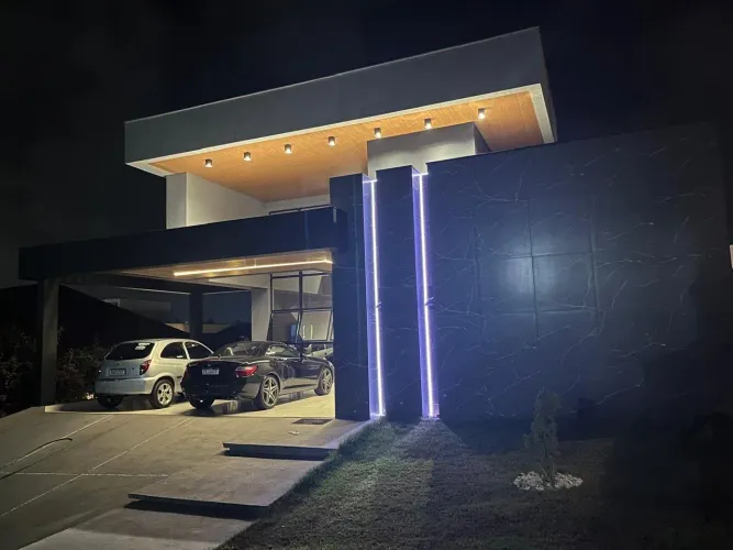 CASA DE ALTO PADRÃO NO NAÇÕES PRIVÊ