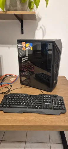 Gabinete e Teclado Gamer