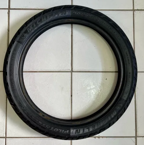Pneu Michelin Pilot Street 2 - 90/90 - 18