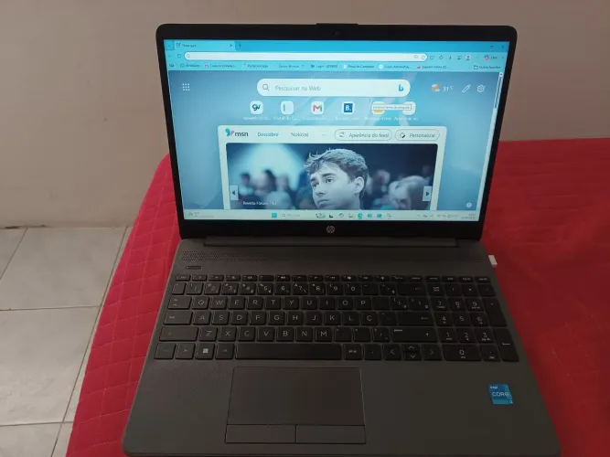 Notebook Hp i3 de 13ª geração 256SSD 8 RAM