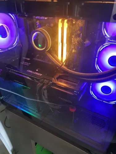 Pc Gamer Ryzen 7 5800x3d Rx9070xt 32gb de ram