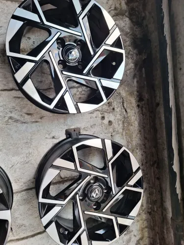 Rodas aro 15 HB20 novas dá KR só 2.200