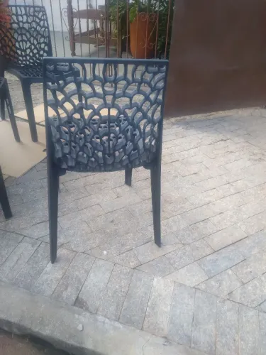CADEIRAS DE MESA PLÁSTICO REFORÇADO PRETA