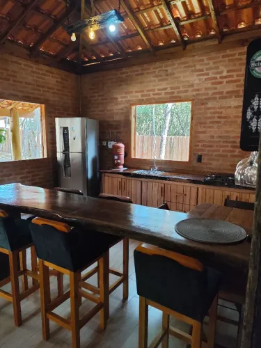 Chalé/casa  300 metros da cachoeira...casal ou até 6 pessoas 