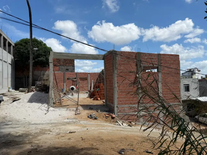 Alugo Galpão 