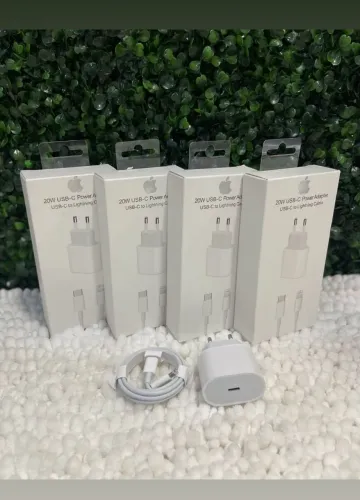 Vendo carregador de iPhone lacrado