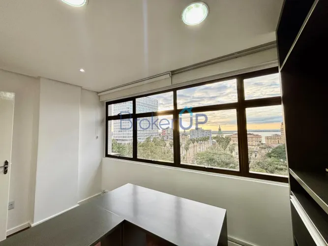 Sala em Centro Histórico - Porto Alegre, RS