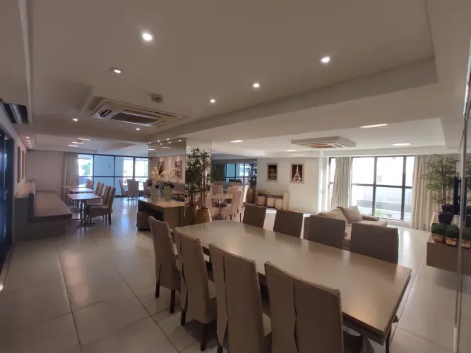 Apartamento para venda tem 214 metros quadrados com 3 quartos em Brisamar - João Pessoa -